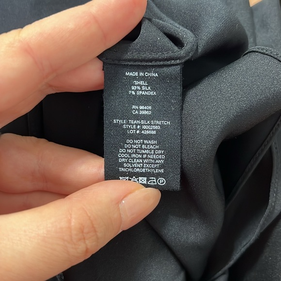 Theory Blouse - Picture 4 of 4